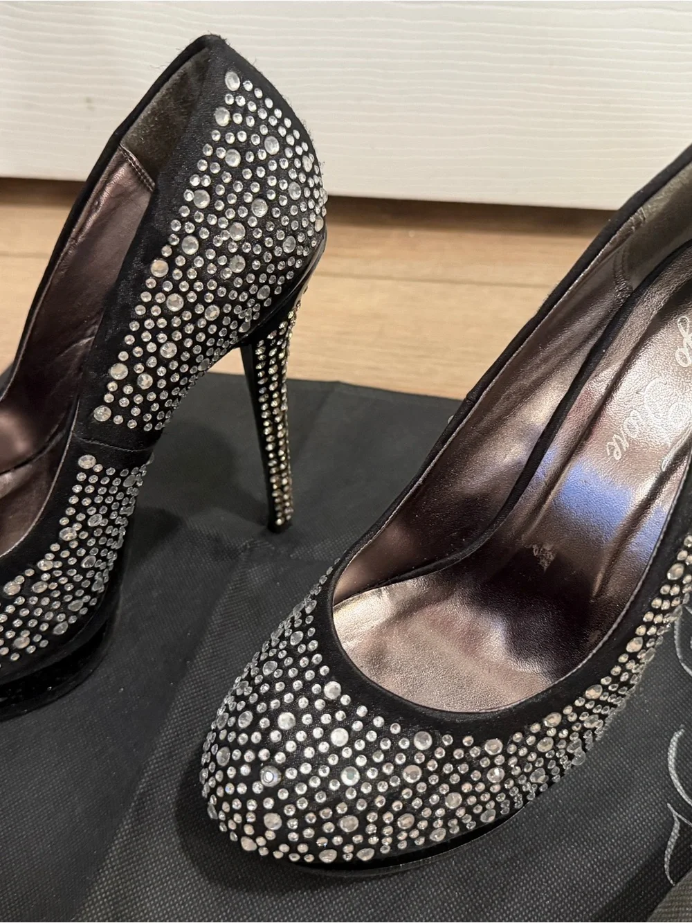 Source Unknown Black Crystal-Studded Platform Stiletto Heels
